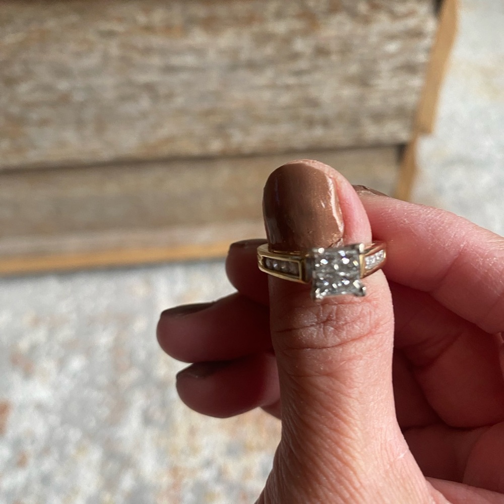 💍 14k Diamond Cluster Ring – Princess Cut Style (Approx. 1.0–1.5 CTW)